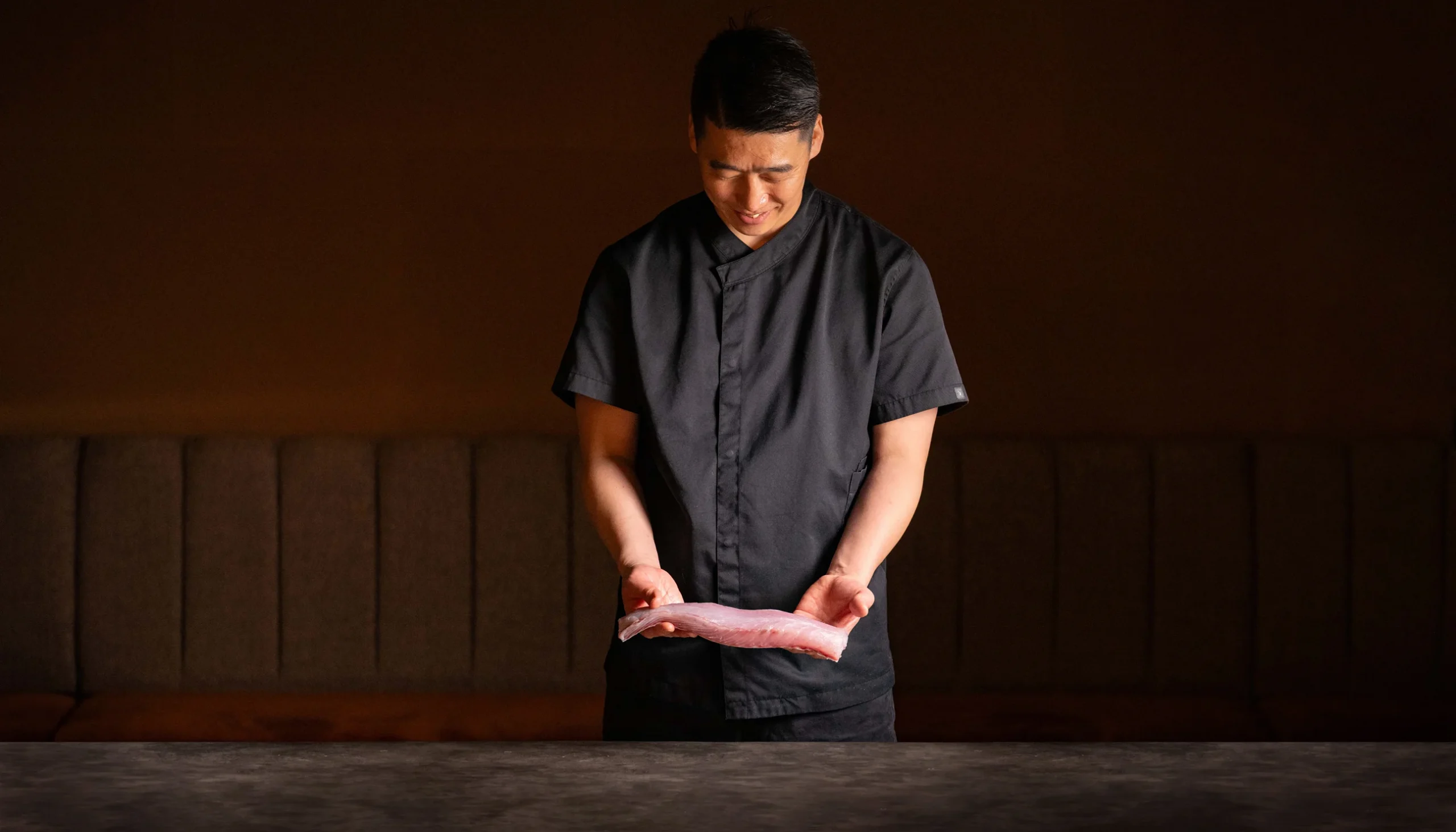 opal-barramundi-the-fish-naturally-opalescent-sashimi-grade-quality-chef